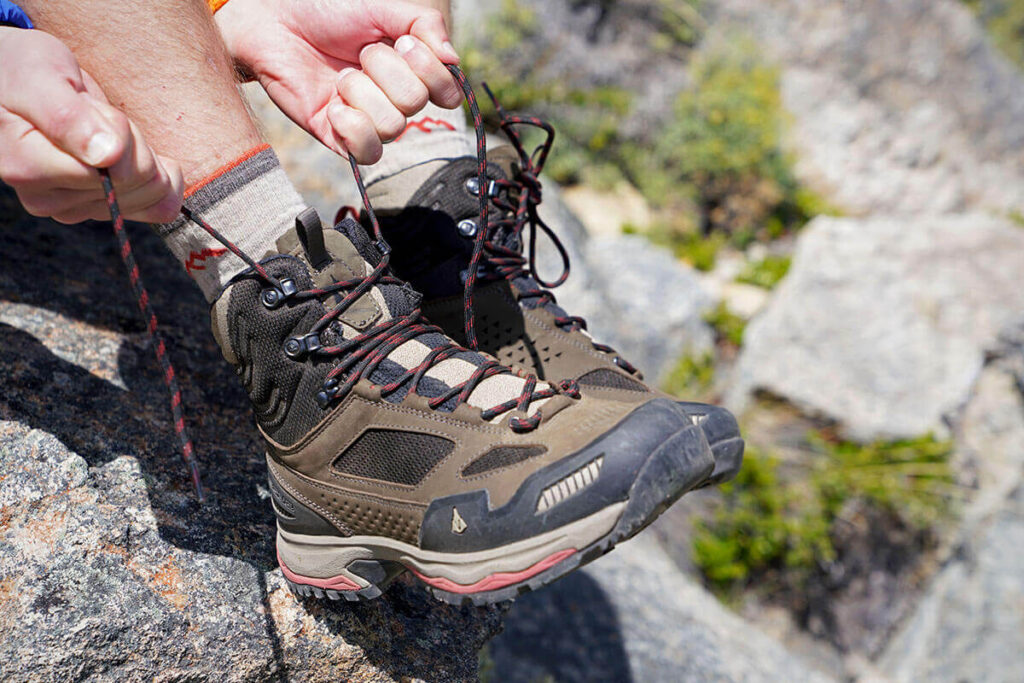 Vasque Breeze AT Mid hiking boots