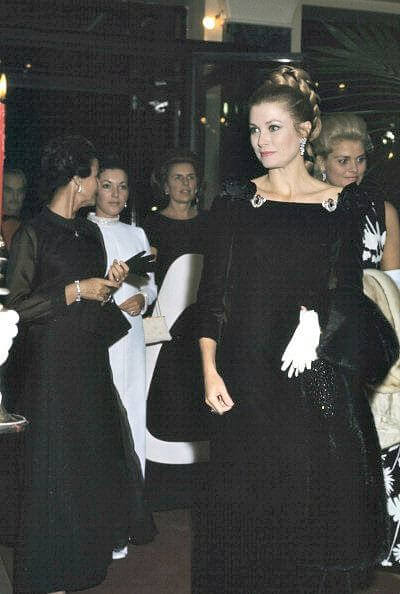 Black Dress of Kelly