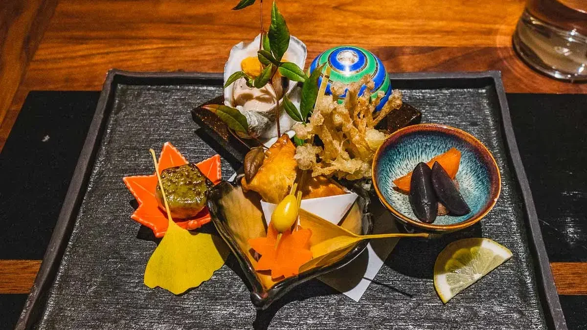 A seasonal ingredients sashimi platter